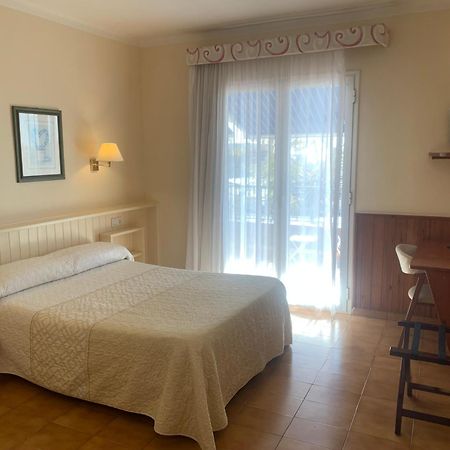 Casa Feliu Hotel Санта Сузана Екстериор снимка