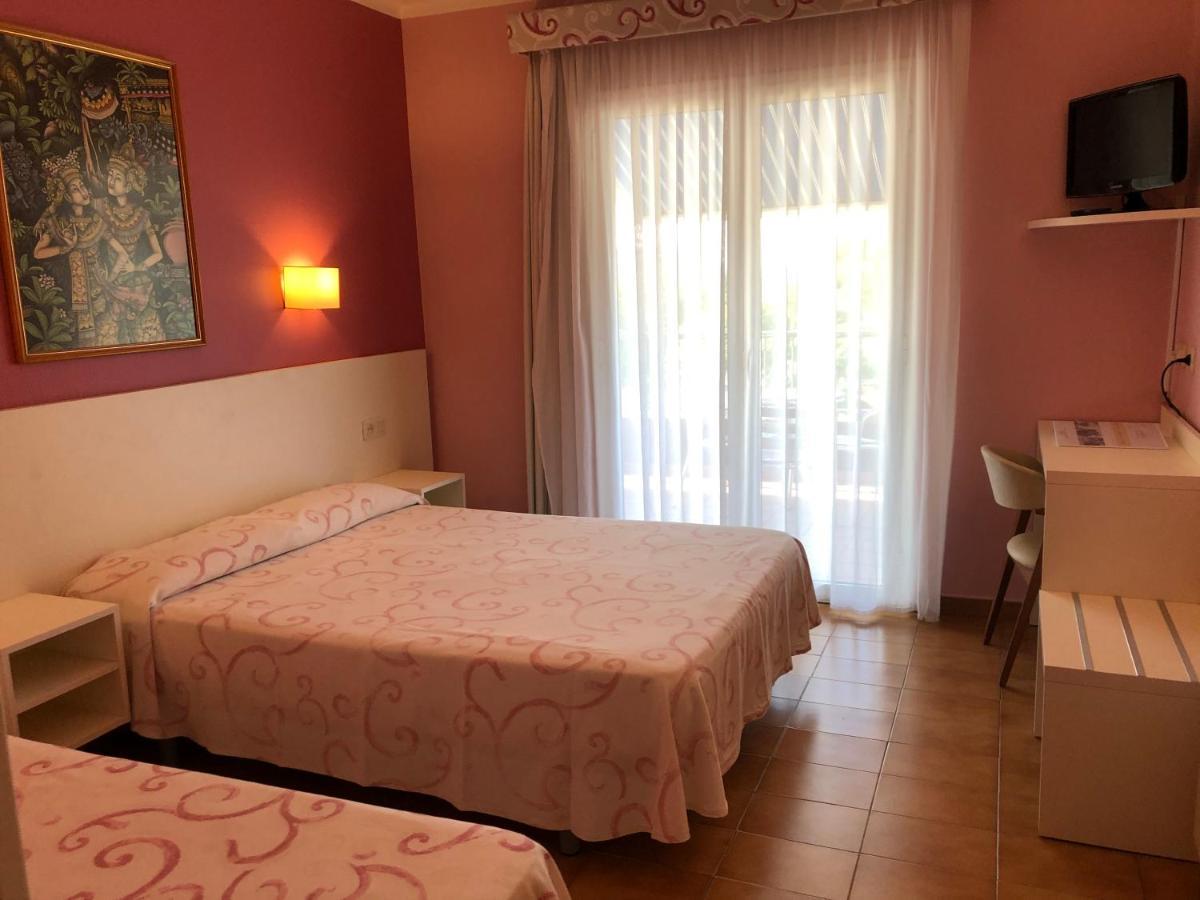 Casa Feliu Hotel Санта Сузана Екстериор снимка