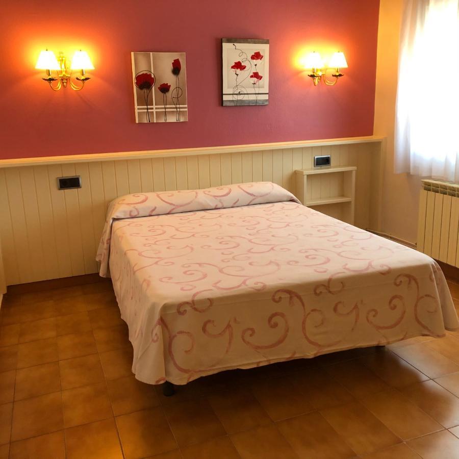 Casa Feliu Hotel Санта Сузана Екстериор снимка